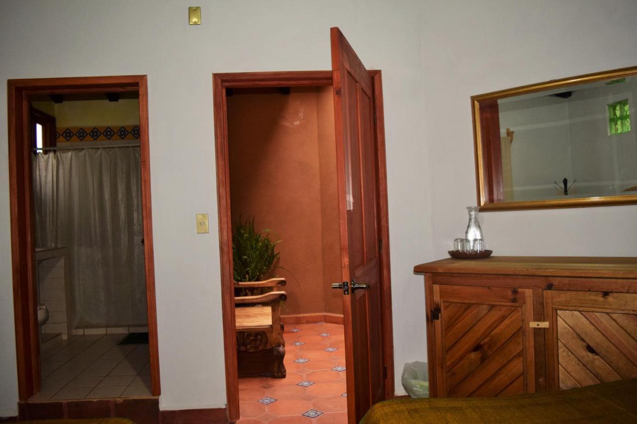 La Gloria de Los Ángeles Tzintzuntzán Exterior foto