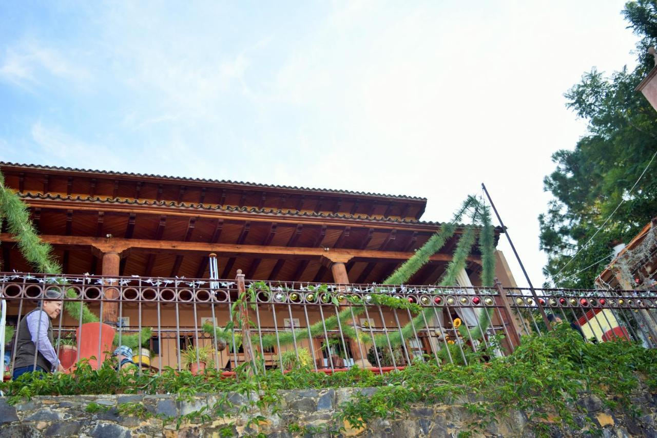 La Gloria de Los Ángeles Tzintzuntzán Exterior foto